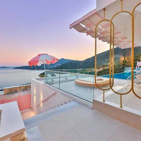 Rosy Dreamy Ultra Luxury *