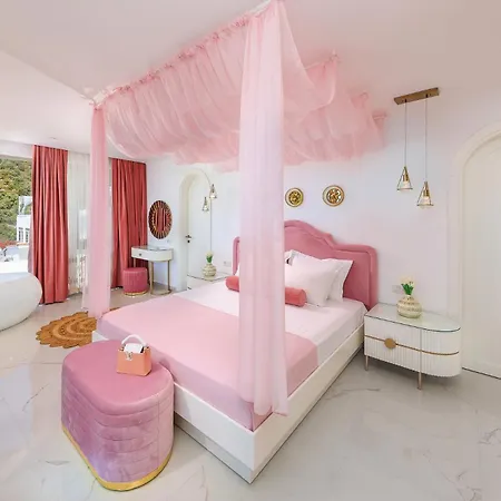 Villa Rosy Dreamy Ultra Luxury