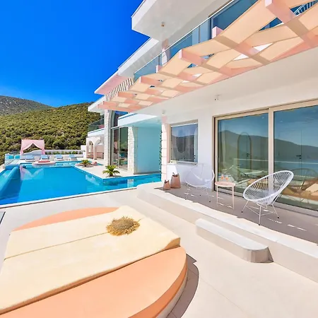 Rosy Dreamy Ultra Luxury Villa Kas