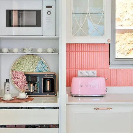 Rosy Dreamy Ultra Luxury