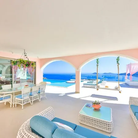 Rosy Dreamy Ultra Luxury * Kas