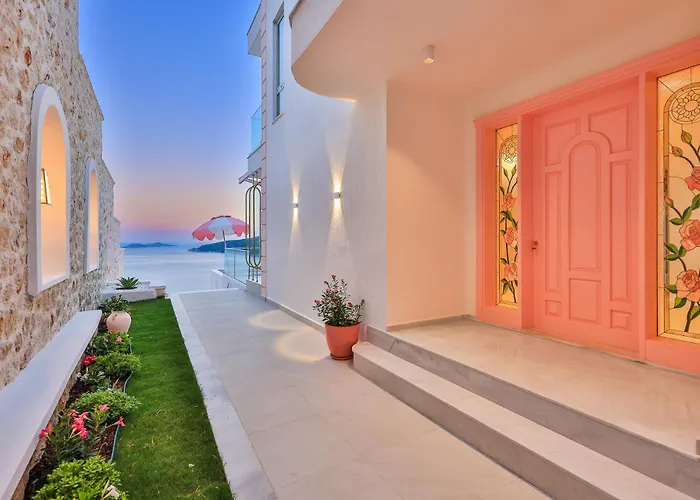 Rosy Dreamy Ultra Luxury Kaş