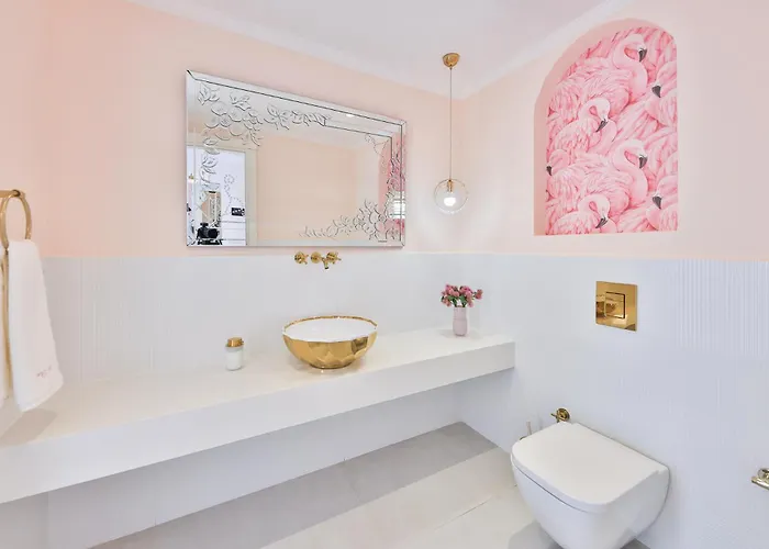 Rosy Dreamy Ultra Luxury *