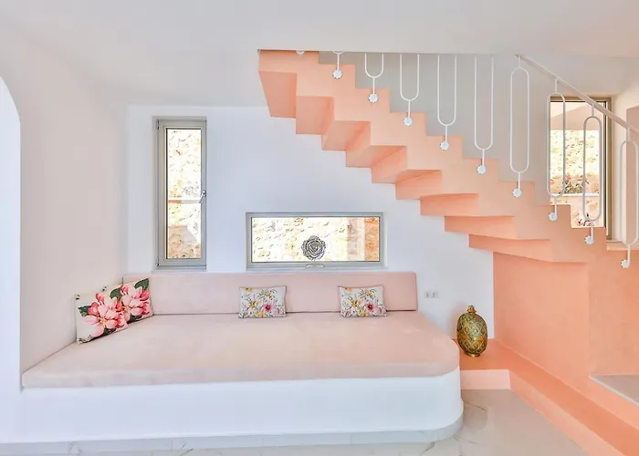 Rosy Dreamy Ultra Luxury Villa Kaş