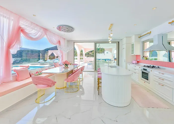 Rosy Dreamy Ultra Luxury Villa *