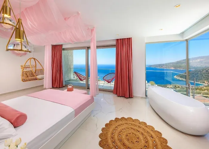 Rosy Dreamy Ultra Luxury Villa Kaş