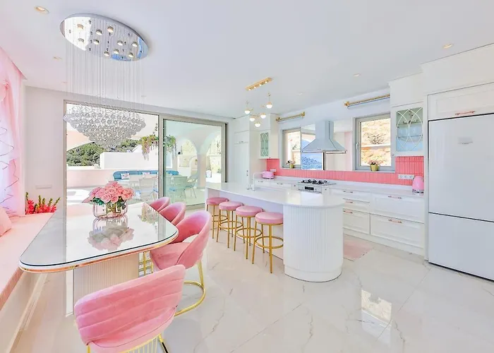 Villa Rosy Dreamy Ultra Luxury