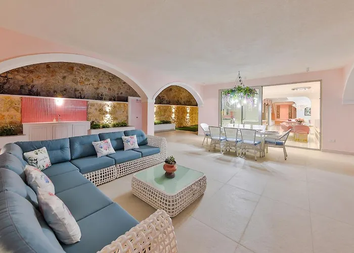 Rosy Dreamy Ultra Luxury *