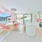Rosy Dreamy Ultra Luxury *